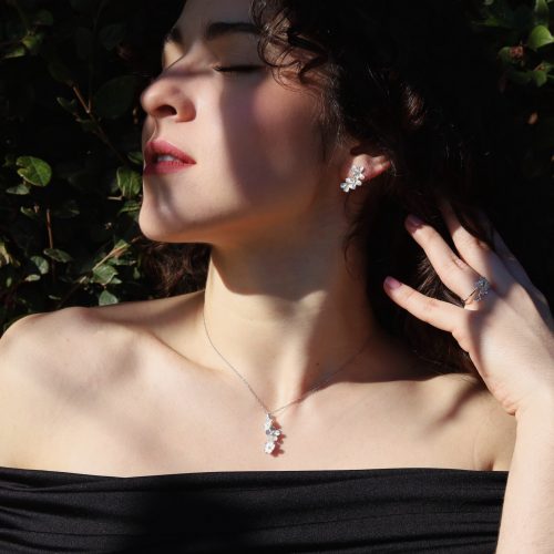 {"ARInfo":{"IsUseAR":false},"Version":"1.0.0","MakeupInfo":{"IsUseMakeup":false},"FaceliftInfo":{"IsChangeEyeLift":false,"IsChangeFacelift":false,"IsChangePostureLift":false,"IsChangeNose":false,"IsChangeFaceChin":false,"IsChangeMouth":false,"IsChangeThinFace":false},"BeautyInfo":{"SwitchMedicatedAcne":false,"IsAIBeauty":false,"IsBrightEyes":false,"IsSharpen":false,"IsOldBeauty":false,"IsReduceBlackEyes":false},"HandlerInfo":{"AppName":2},"FilterInfo":{"IsUseFilter":false}}